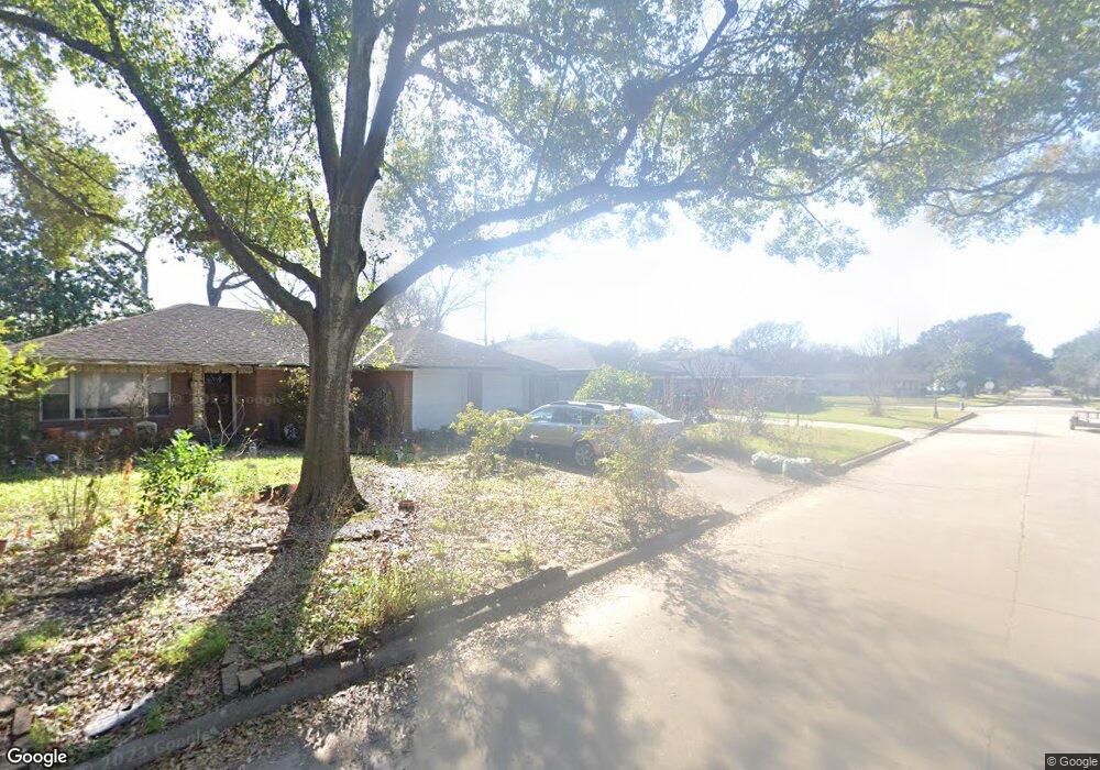 1618 Willowby Dr, Houston, TX 77008 - photo 1