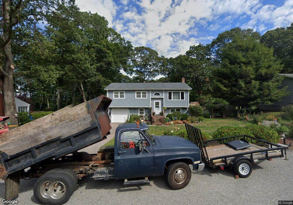 11 Lakeside Dr, Westerly, RI 02891 - photo 1