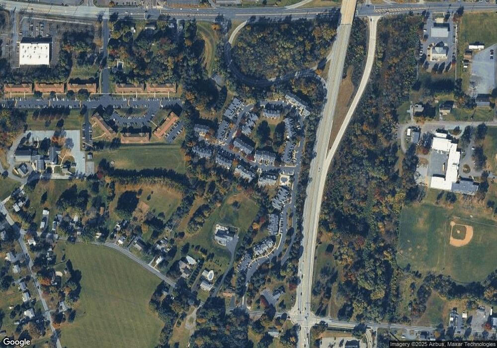 602 Coventry Pointe Ln, Pottstown, PA 19465 - photo 1