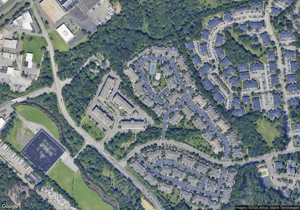 164 Forest Dr unit 164, Piscataway, NJ 08854 - photo 1