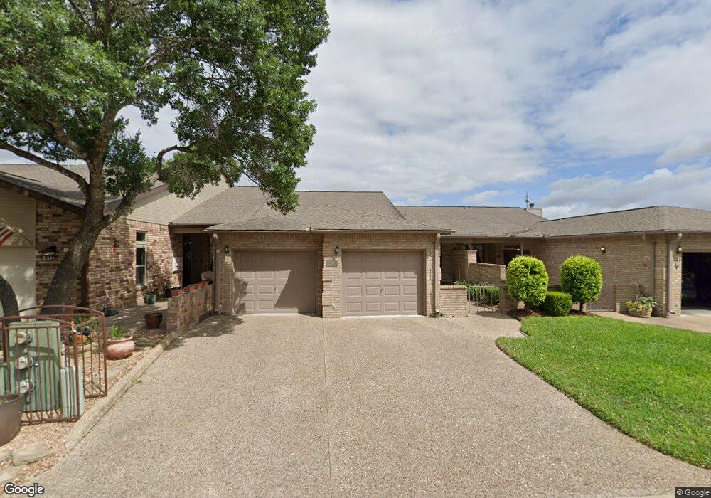 423 Summit Cir, Fredericksburg, TX 78624 - photo 1