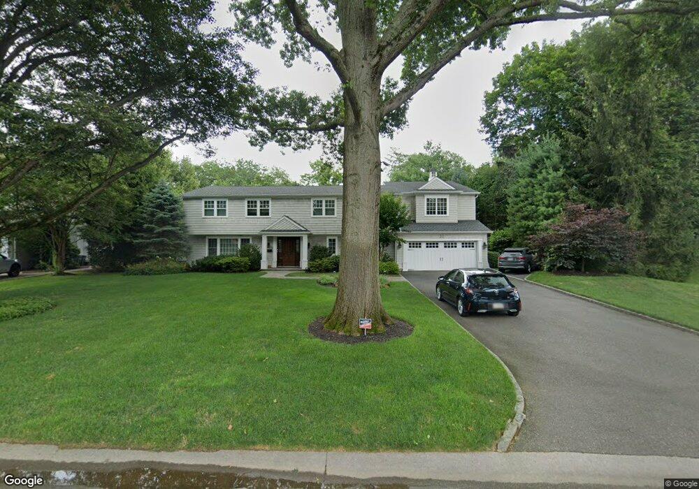 32 Reni Rd, Manhasset, NY 11030 - photo 1