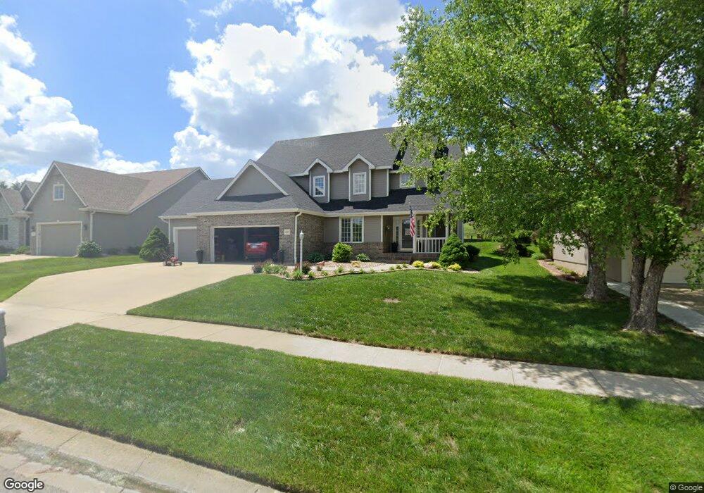 4517 SW Moundview Dr, Topeka, KS 66610 - photo 1