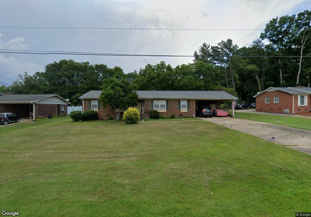 806 Waters St, Shelby, NC 28152 - photo 1