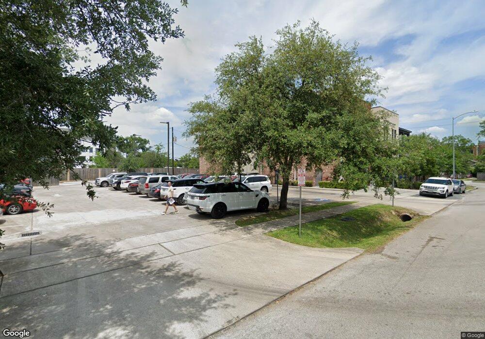 737 E 10th St unit 3, Houston, TX 77008 - photo 1