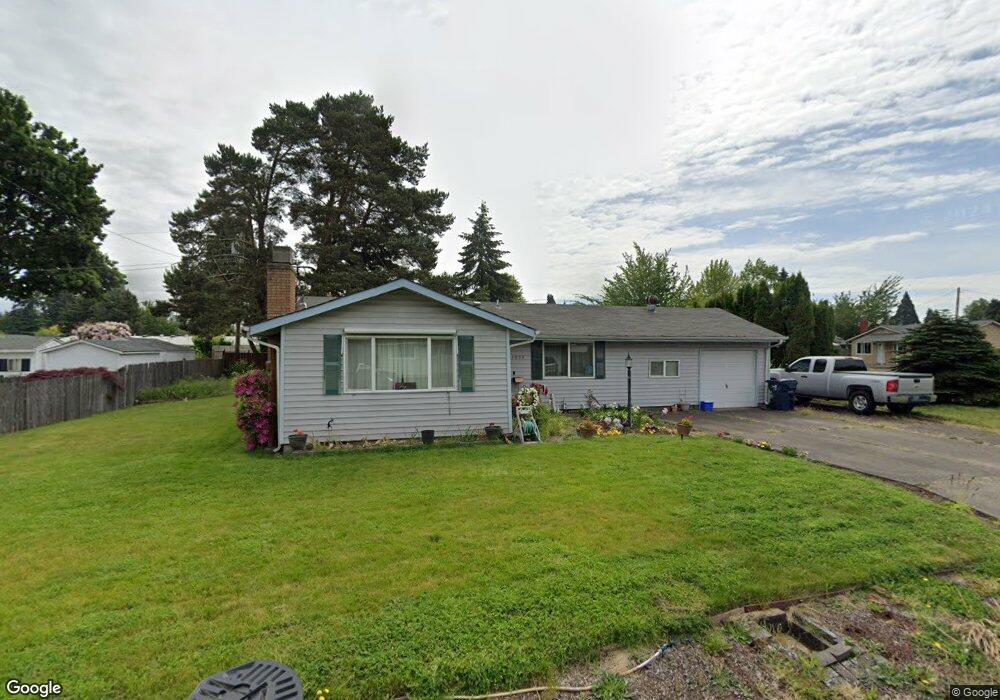 1053 Cinnamon Ave, Eugene, OR 97404 - photo 1