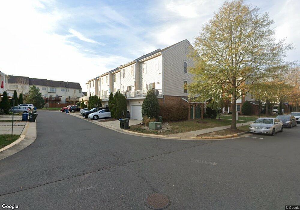 42770 Atchison Terrace unit 2B, Chantilly, VA 20152 - photo 1