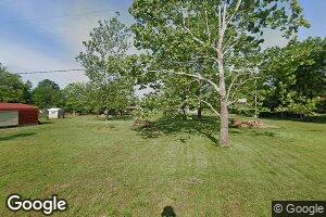 109 S 15th St, Chetopa, KS 67336