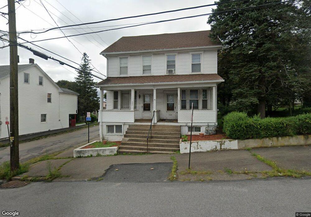 642 Hayes St, Hazleton, PA 18201 - photo 1