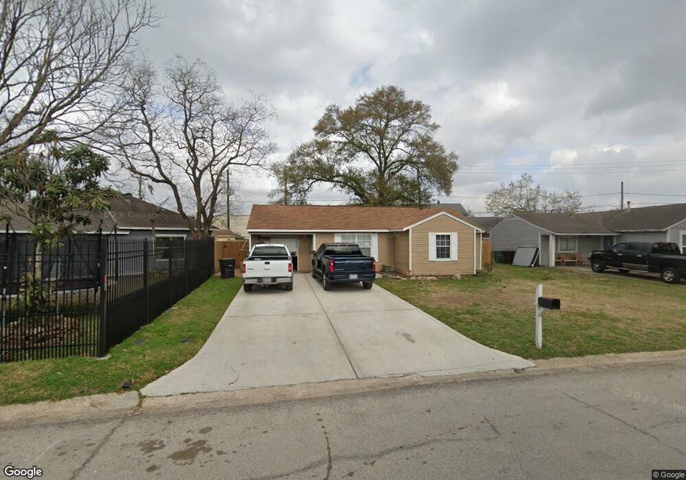 2911 Sagebrush Dr, Houston, TX 77093 - photo 1