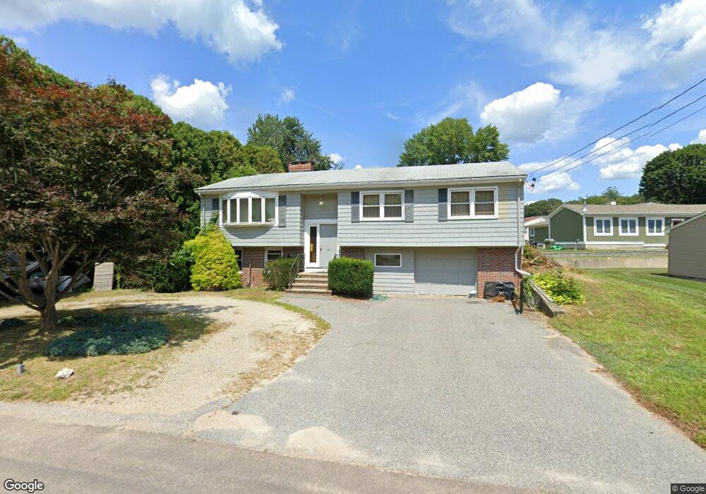 6 Sturbridge Ave, Greenville, RI 02828 - photo 1