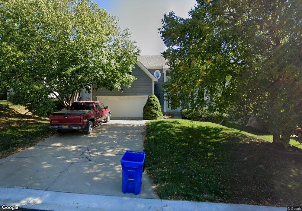 7237 Widmer Rd, Shawnee, KS 66216 - photo 1