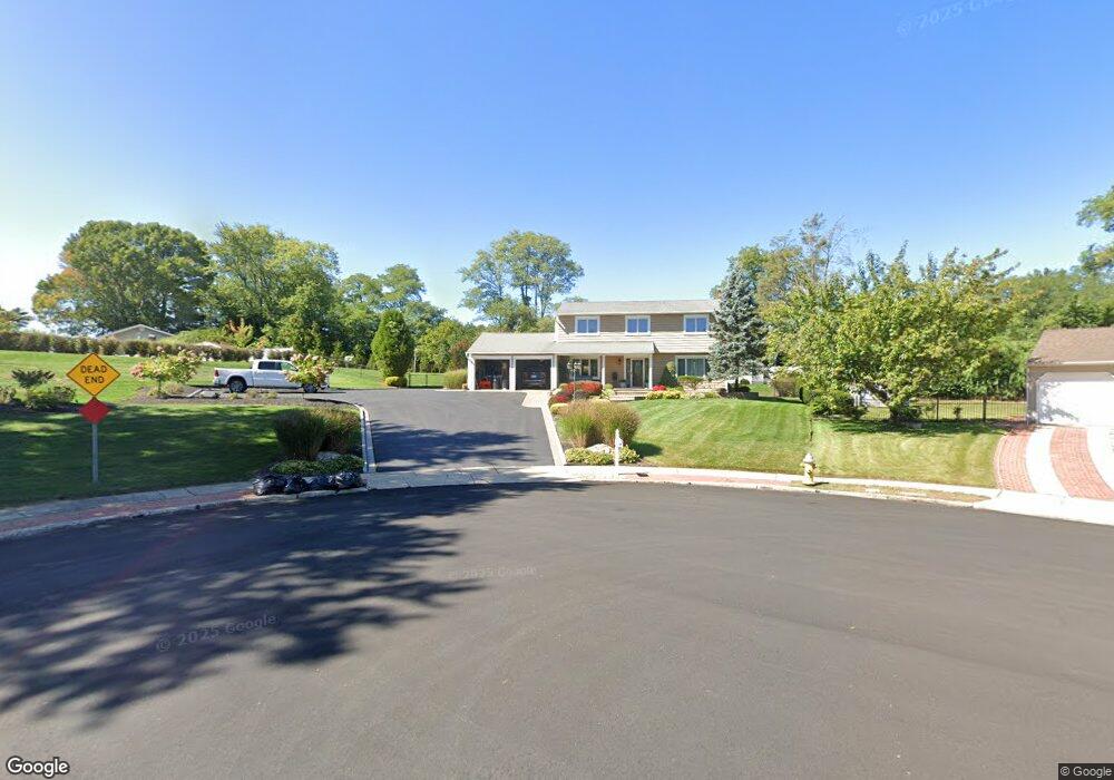 23 Sagamore Ln, Dix Hills, NY 11746 - photo 1