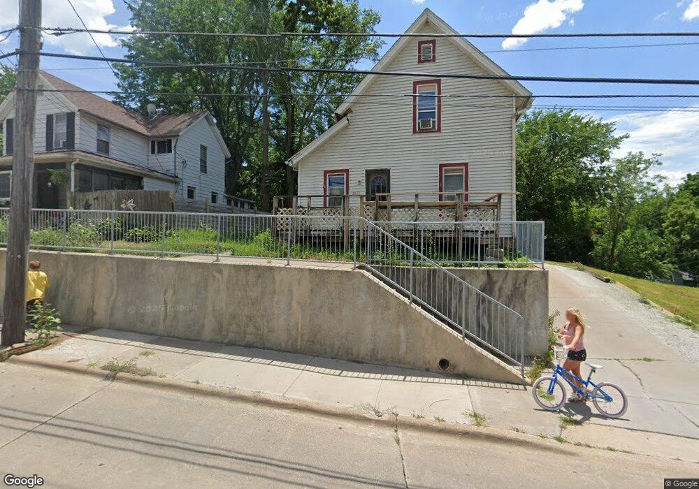 2207 E Locust St, Davenport, IA 52803 - photo 1