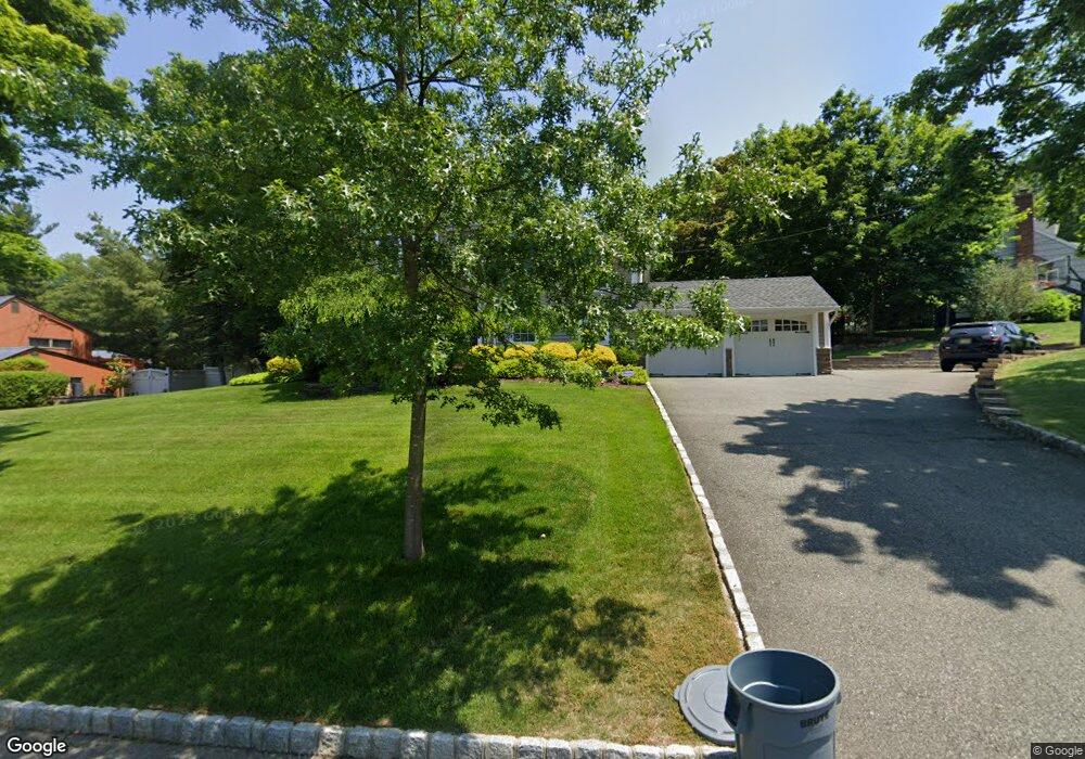 8 Orchard Ln, Livingston, NJ 07039 - photo 1