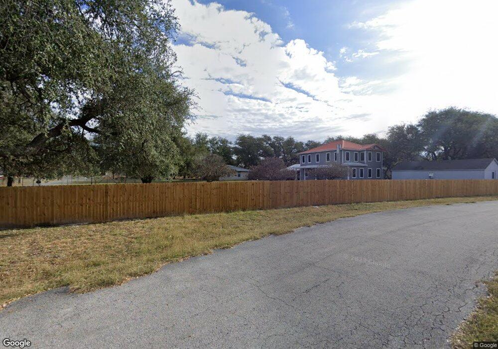 160 White Ln, Beeville, TX 78102 - photo 1