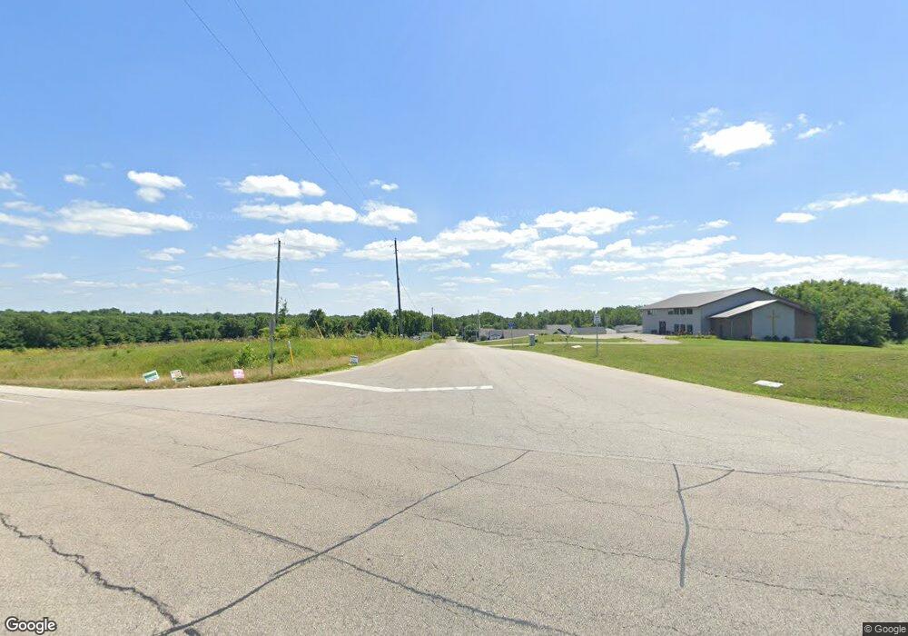 8601 N 2000 Rd E, Downs, IL 61736 - photo 1