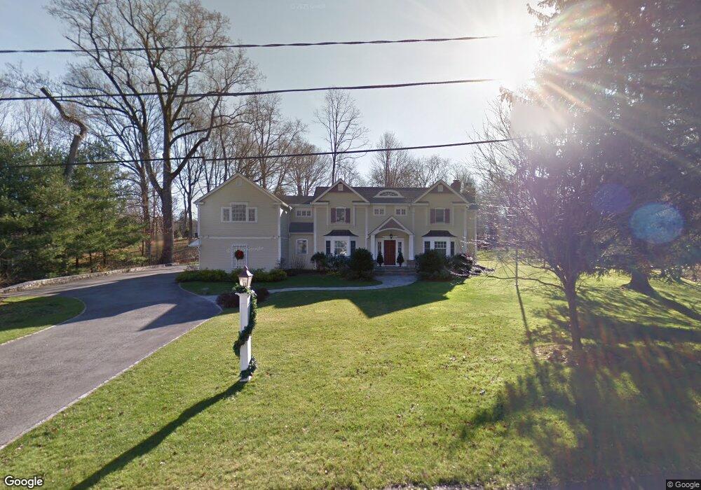 96 Stonehedge Dr N, Greenwich, CT 06831 - photo 1