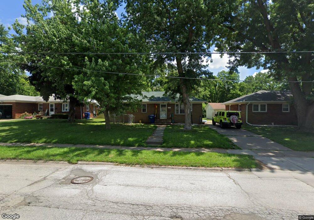 1203 N Lincoln Ave, Davenport, IA 52804 - photo 1
