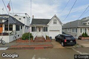 127 Freeport Ave, Point Lookout, NY 11569