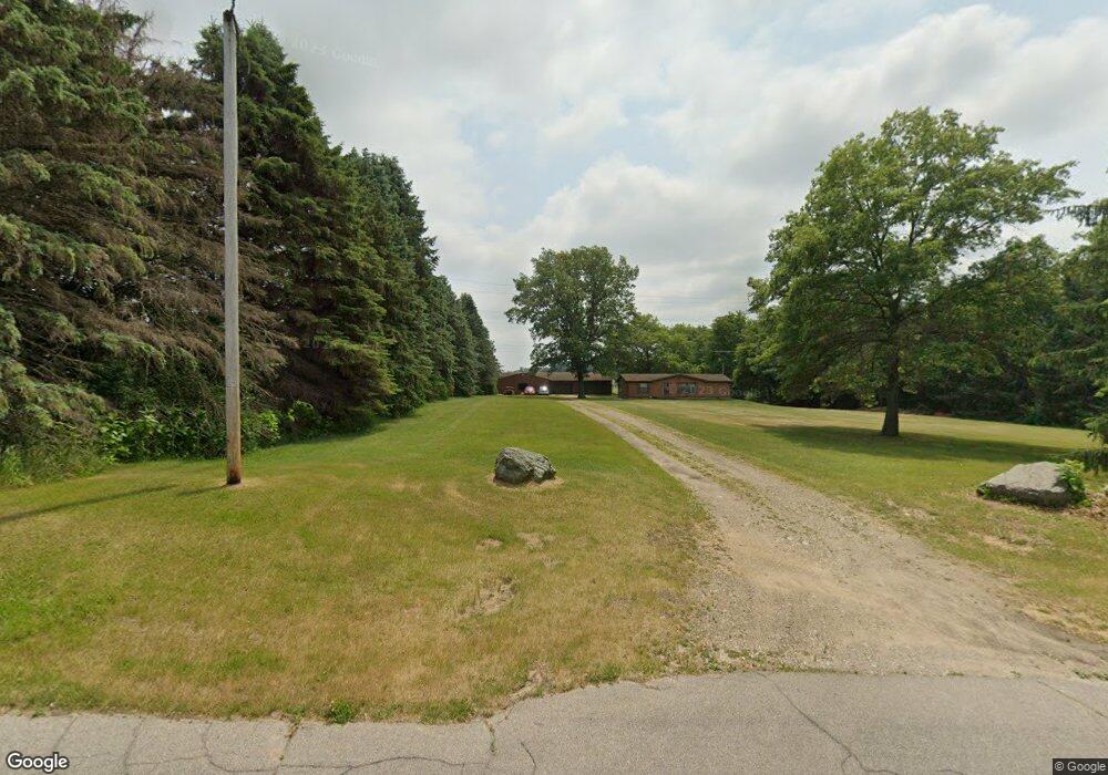 8218 E 400 N, Rolling Prairie, IN 46371 - photo 1