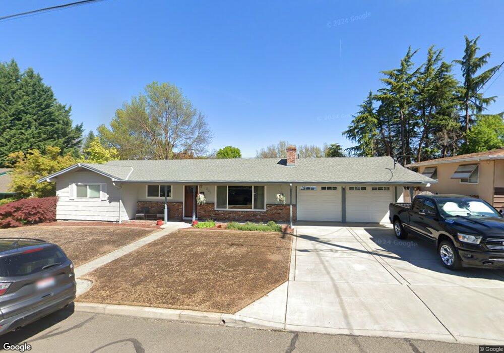 207 Princess Way, Central Point, OR 97502 - photo 1