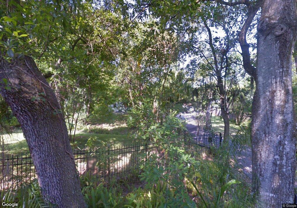 649 Roberts Dr, Tampa, FL 33619 - photo 1