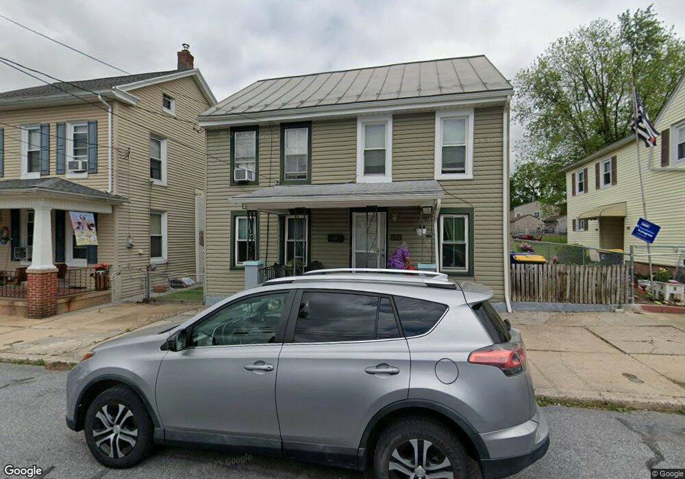 149 W Franklin St, Womelsdorf, PA 19567 - photo 1