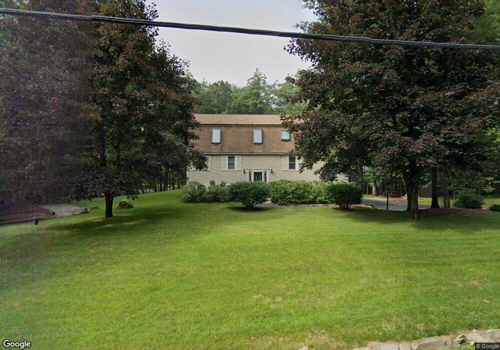 10 Londonderry Rd, Windham, NH 03087 - photo 1