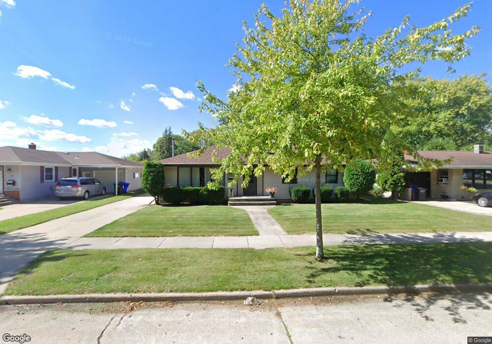 1413 N Douglas St, Appleton, WI 54914 - photo 1