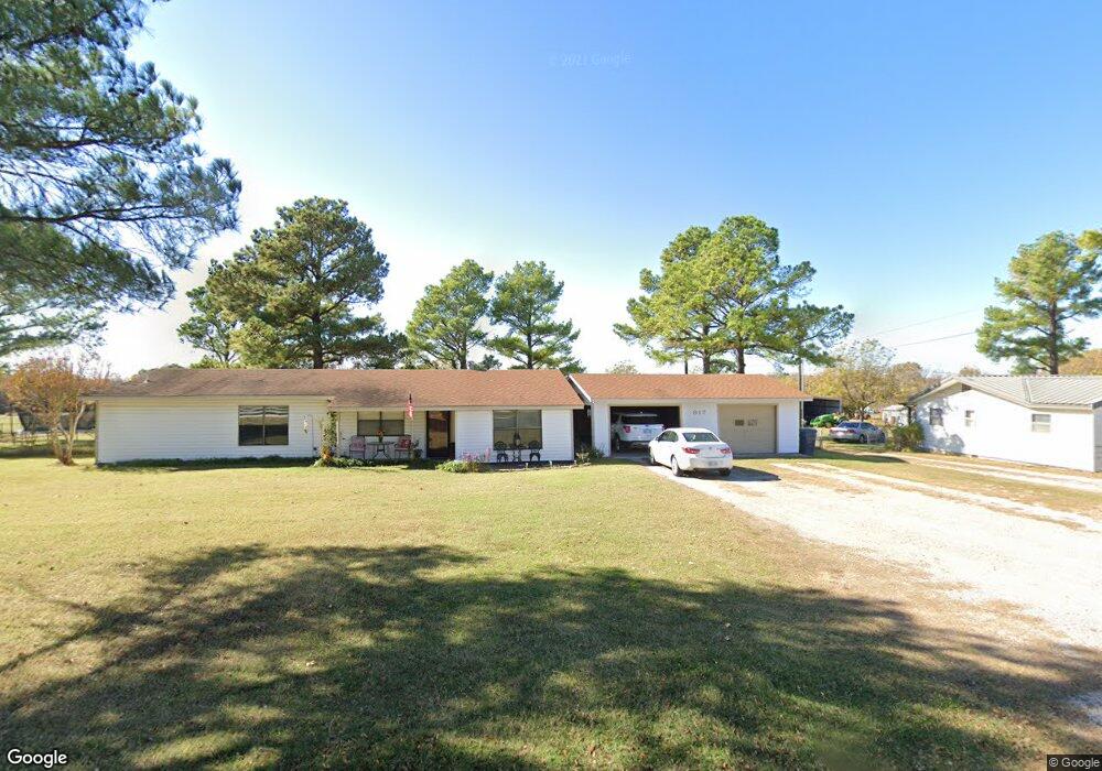 917 Harvey Rd, Ardmore, OK 73401 - photo 1