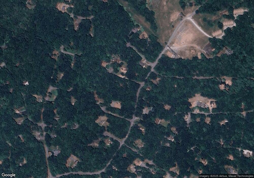 889 Attitash Ln, Tafton, PA 18464 - photo 1