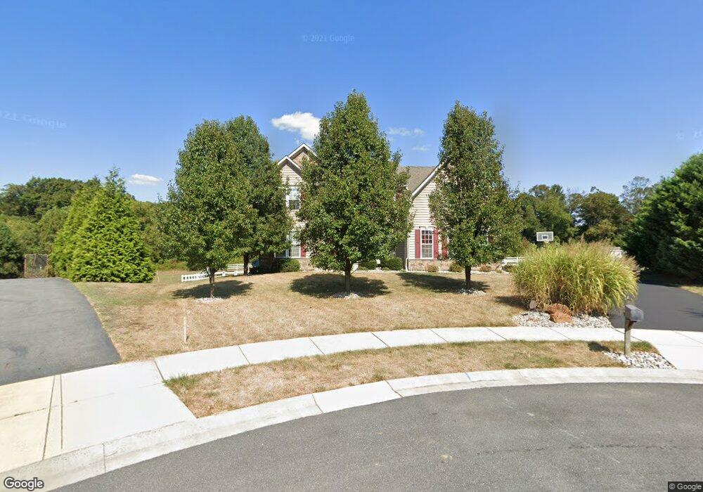 637 Dane Ct, New Castle, DE 19720 - photo 1