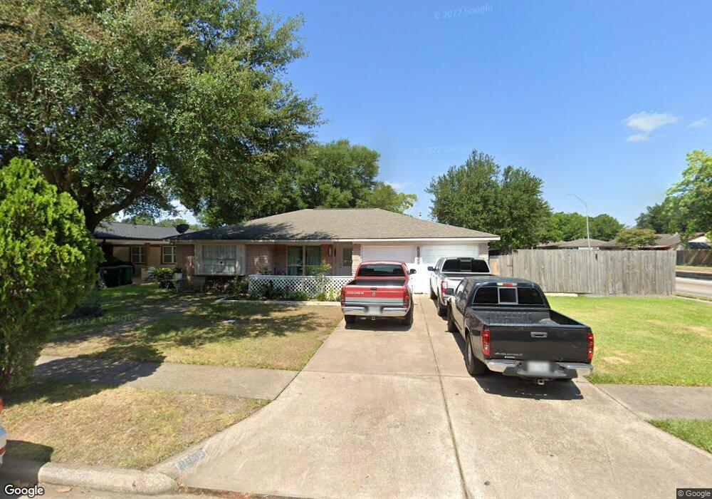 8939 Bunny Run Dr, Houston, TX 77088 - photo 1