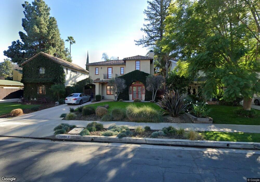 22050 Martinez St, Woodland Hills, CA 91364 - photo 1