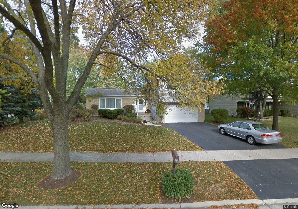 1474 Applegate Dr, Naperville, IL 60565 - photo 1