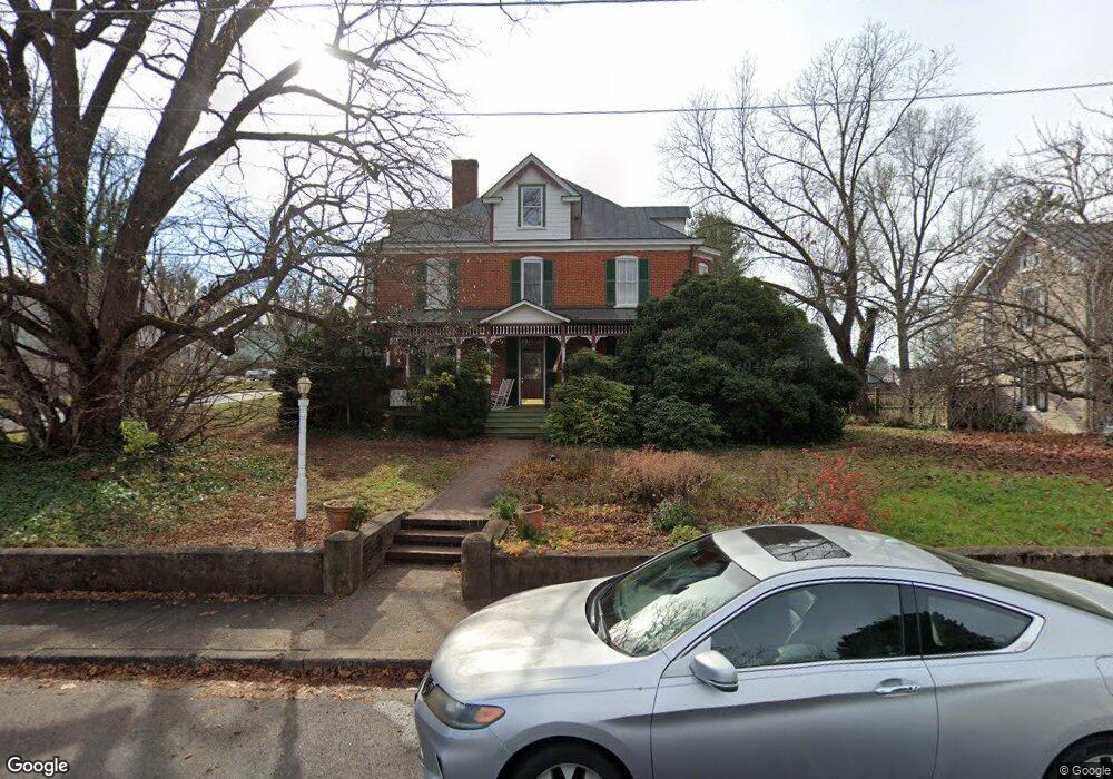 201 W Asher St, Culpeper, VA 22701 - photo 1