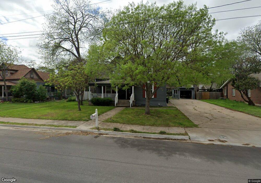 308 S Waco St, Weatherford, TX 76086 - photo 1