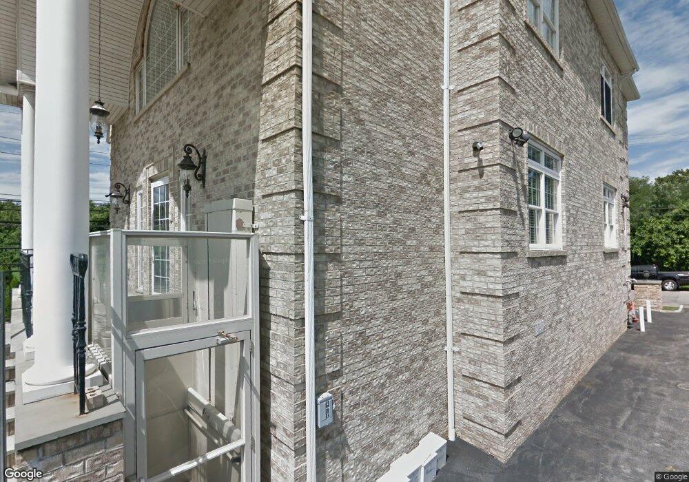 876 Mile Square Rd unit 2nd F, Yonkers, NY 10704 - photo 1