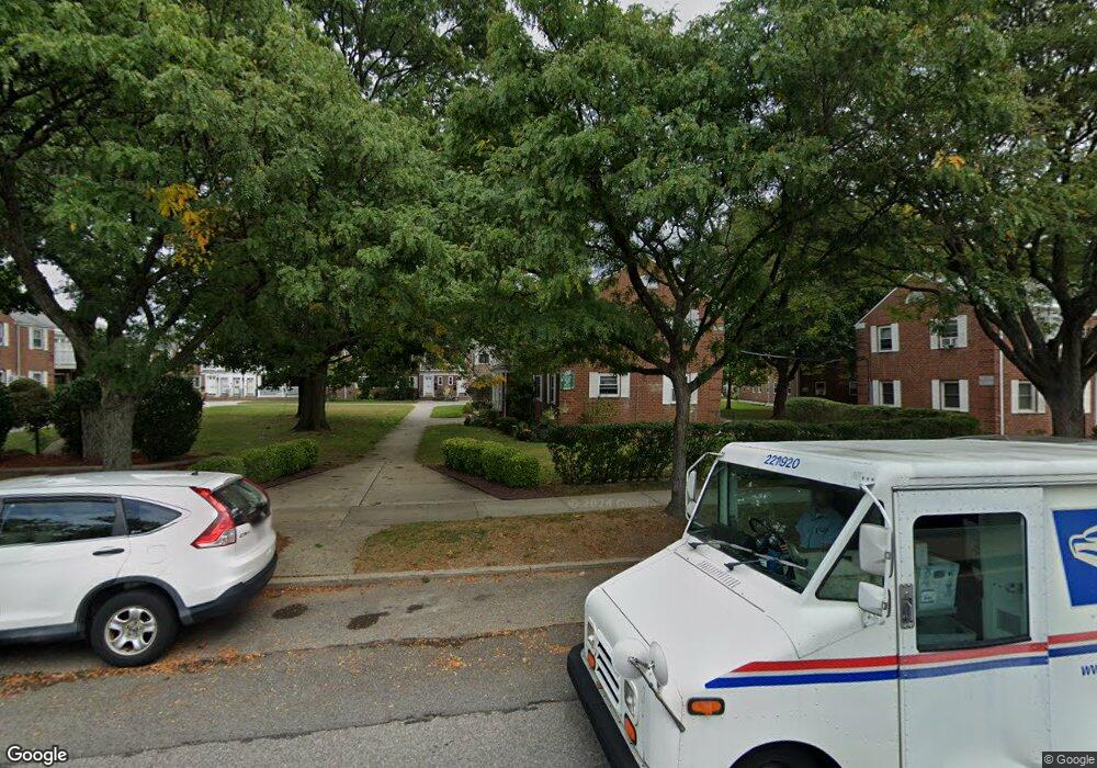 7527 260th St unit B, Glen Oaks, NY 11004 - photo 1