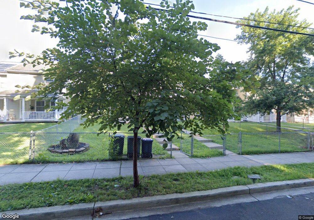 314 55th St NE, Washington, DC 20019 - photo 1