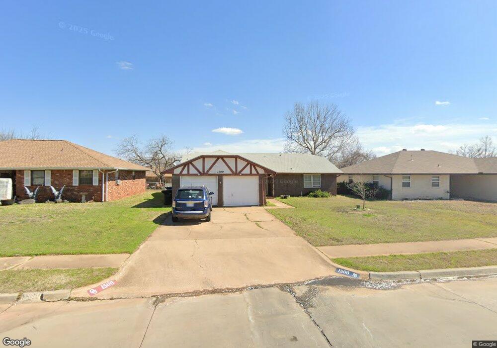 1500 Sequoyah St, Moore, OK 73160 - photo 1