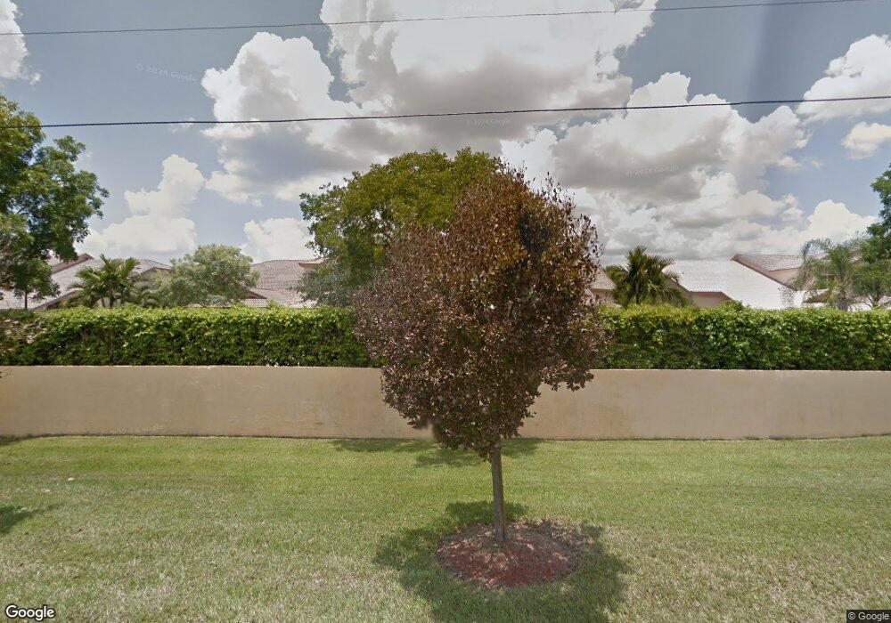 5119 Madison Lakes Cir E unit 28, Davie, FL 33328 - photo 1