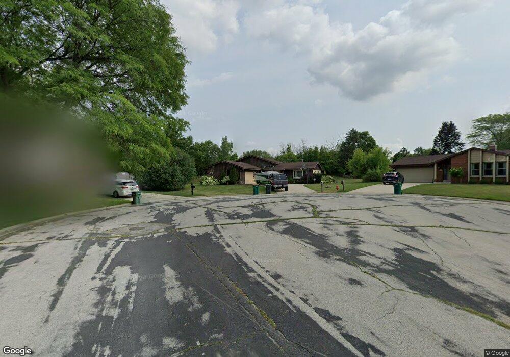 W160N10174 Cherokee Ct, Germantown, WI 53022 - photo 1