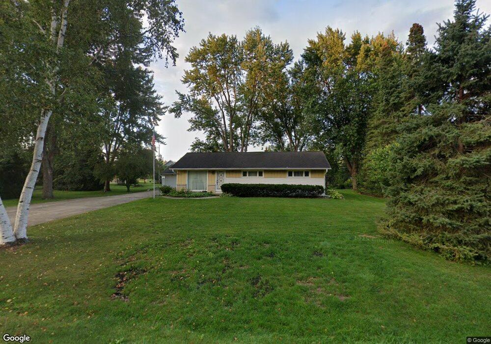 N78W15815 Bradley Cir, Menomonee Falls, WI 53051 - photo 1