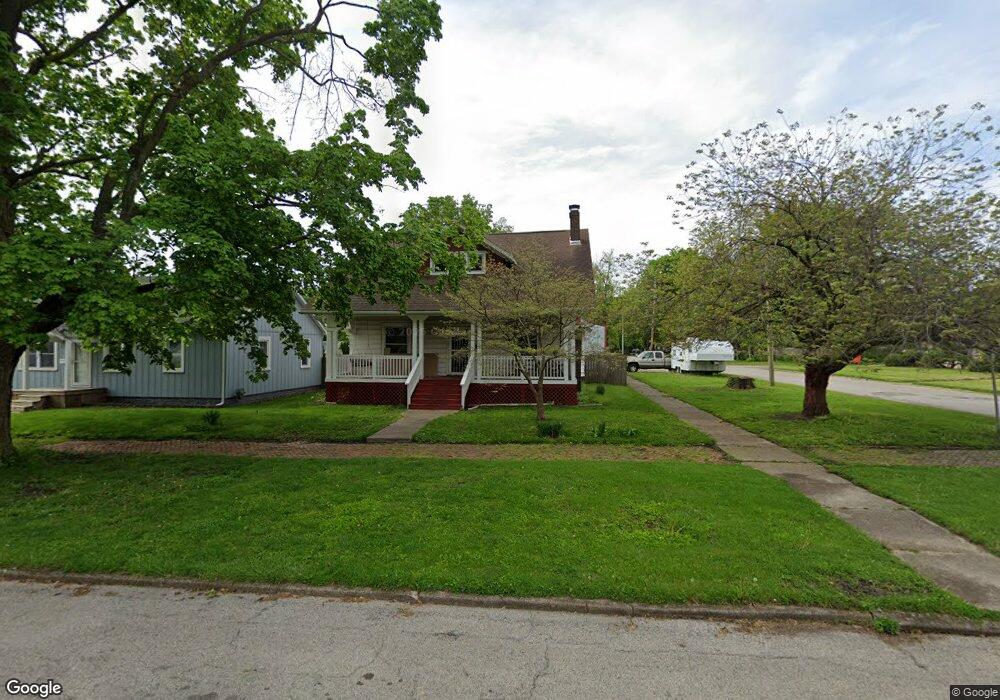 621 Edgar Ave, Mattoon, IL 61938 - photo 1