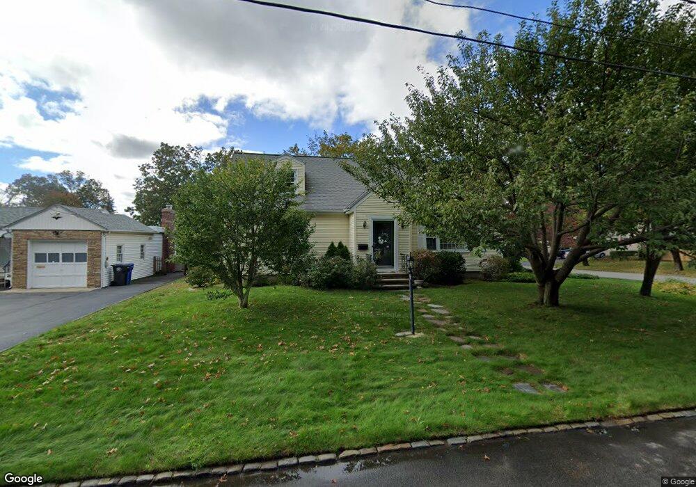 217 Brettonwoods Dr, Cranston, RI 02920 - photo 1