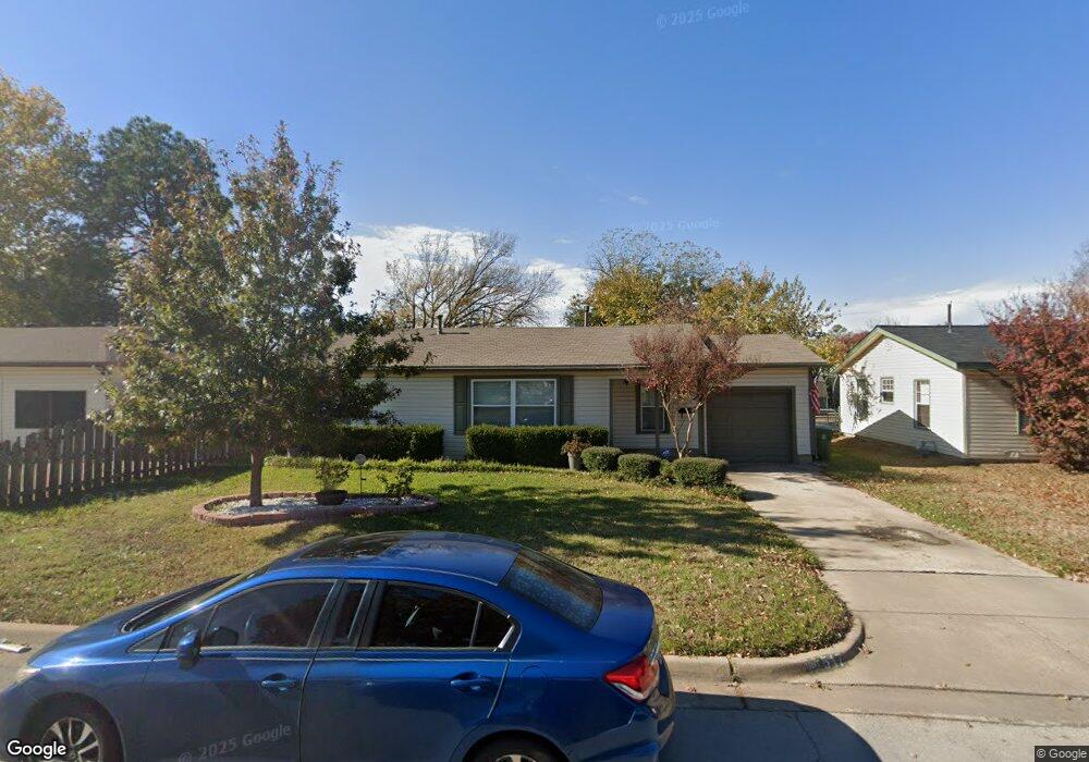 517 Harmon Rd, Hurst, TX 76053 - photo 1