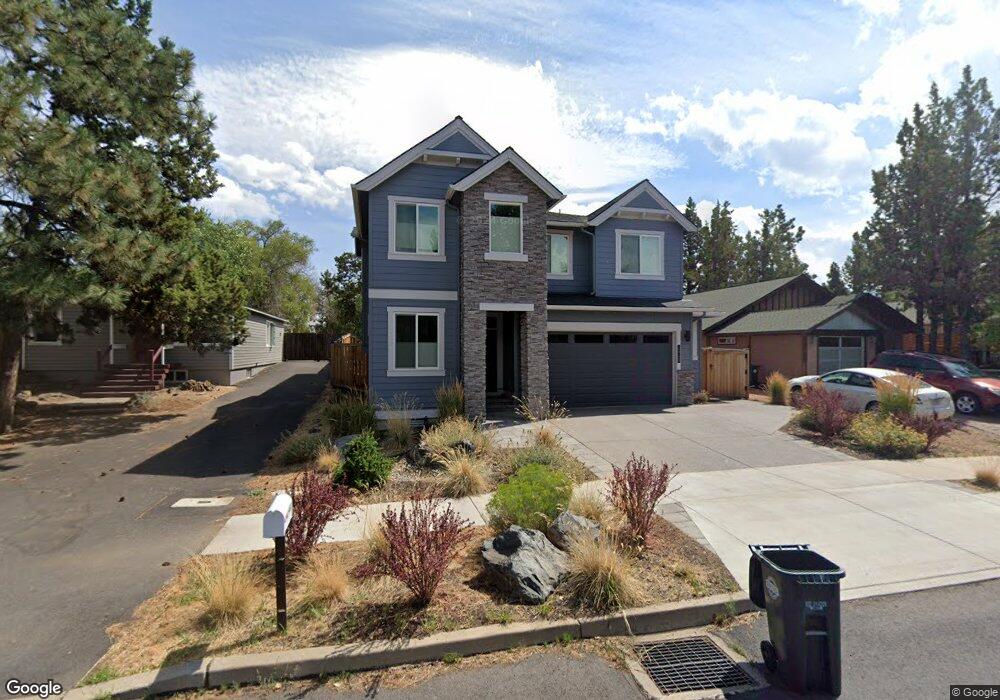 1940 NW Harriman St, Bend, OR 97703 - photo 1