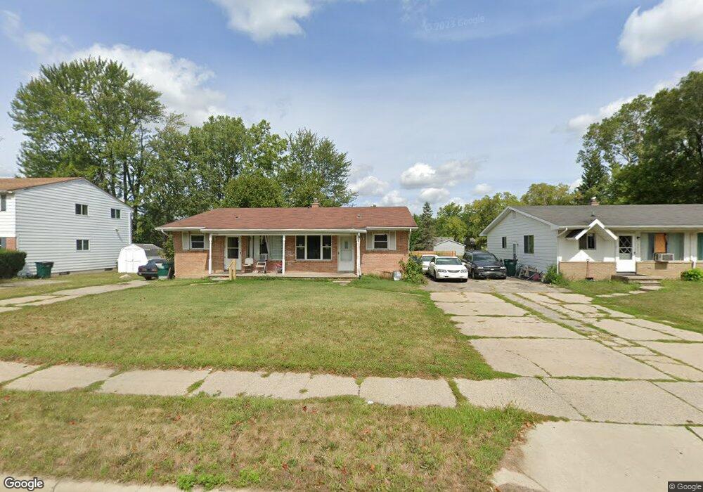 3216 W Holmes Rd, Lansing, MI 48911 - photo 1